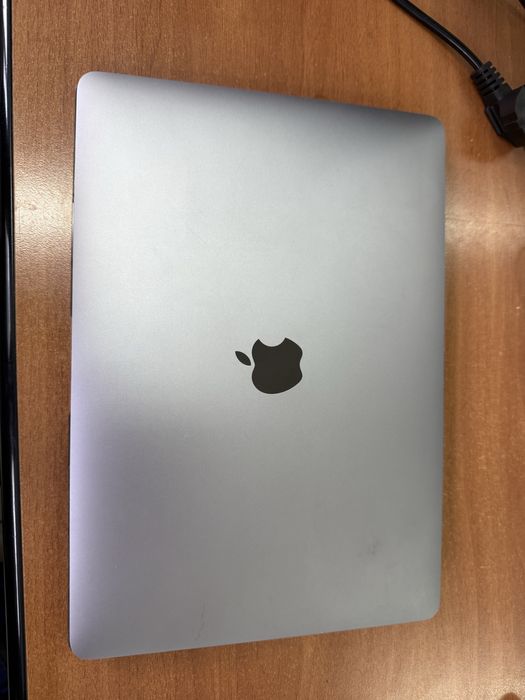 MacBook Air 13 2019 года