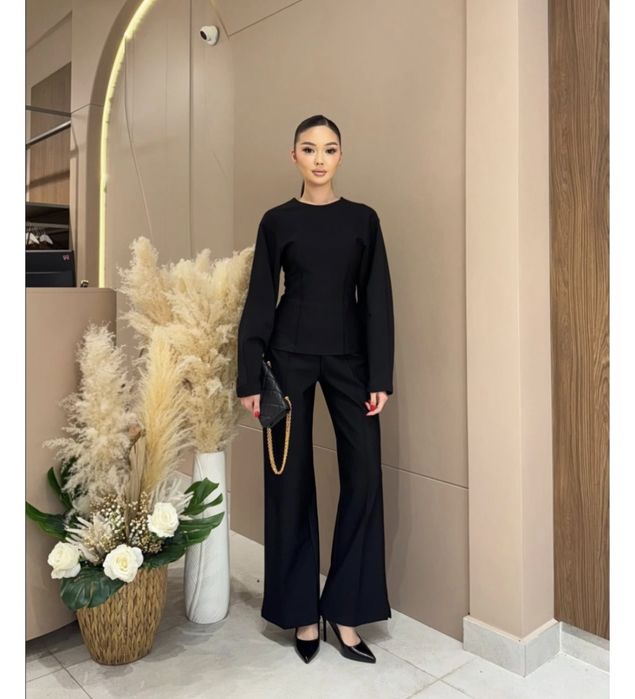 Продам костюм повседневный