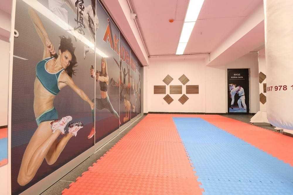 Зала за танци и спортни тренировки под наем