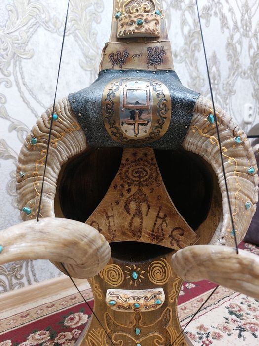 Кобыз декоративный для интерьера