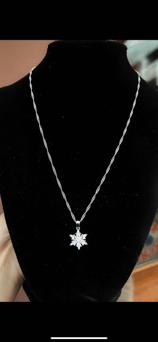 Сребърно колие снежинка 925