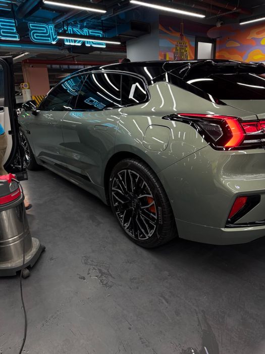 Zeekr 001 you 2024/25 олинган