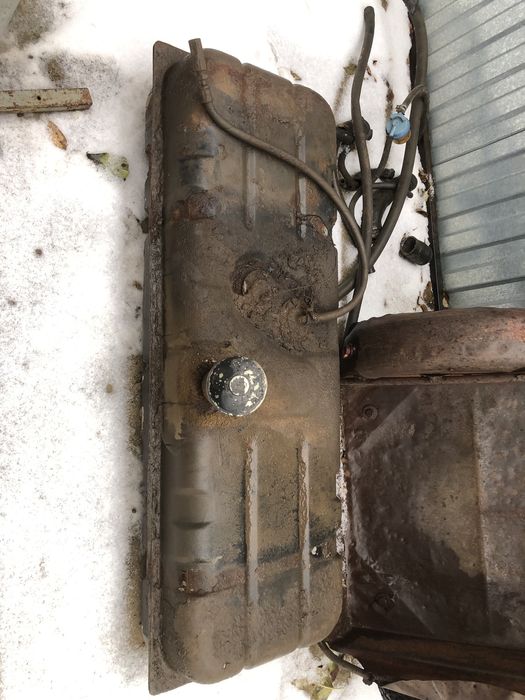 Бензобак Уаз буханка в отличном состояний