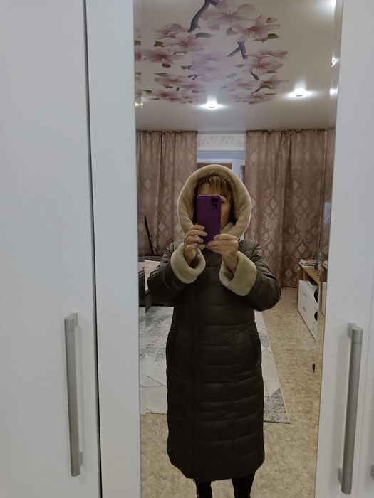 Продам зимний пуховик!!