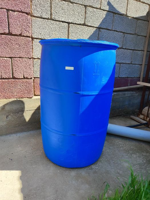 Бочки пластмассовые