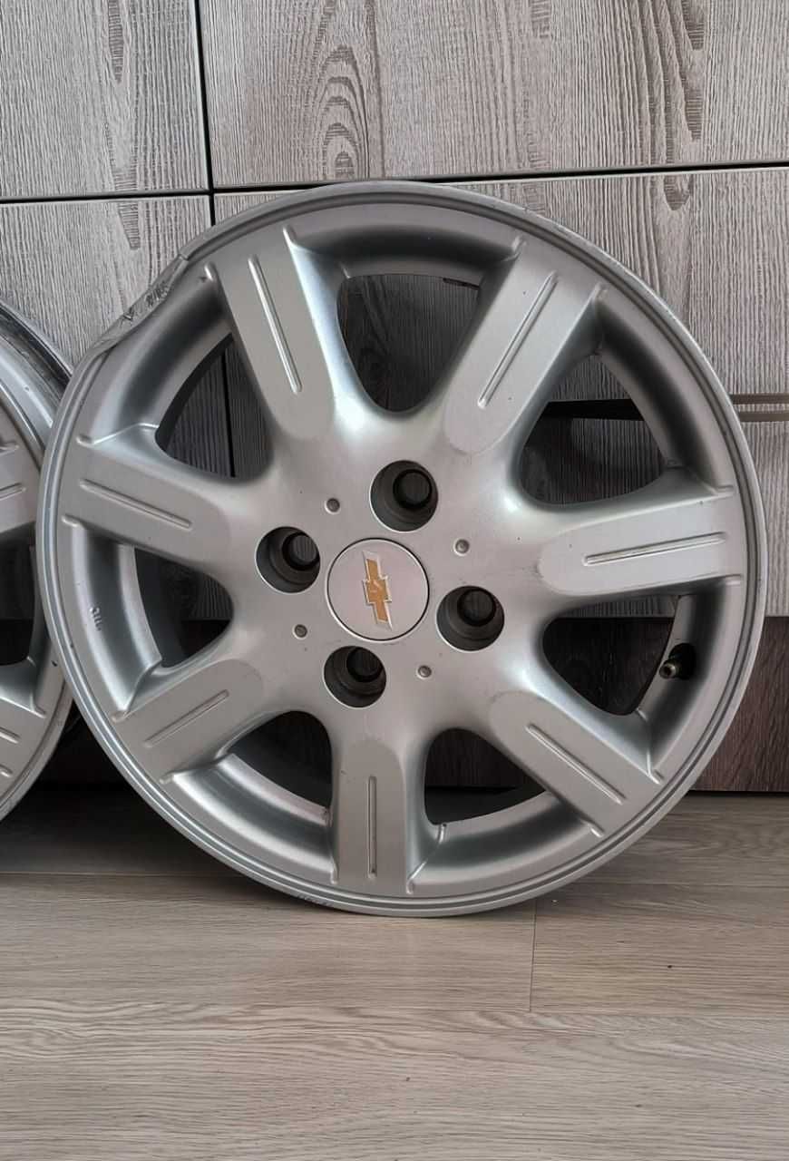 Алюминиевые литые диски R14