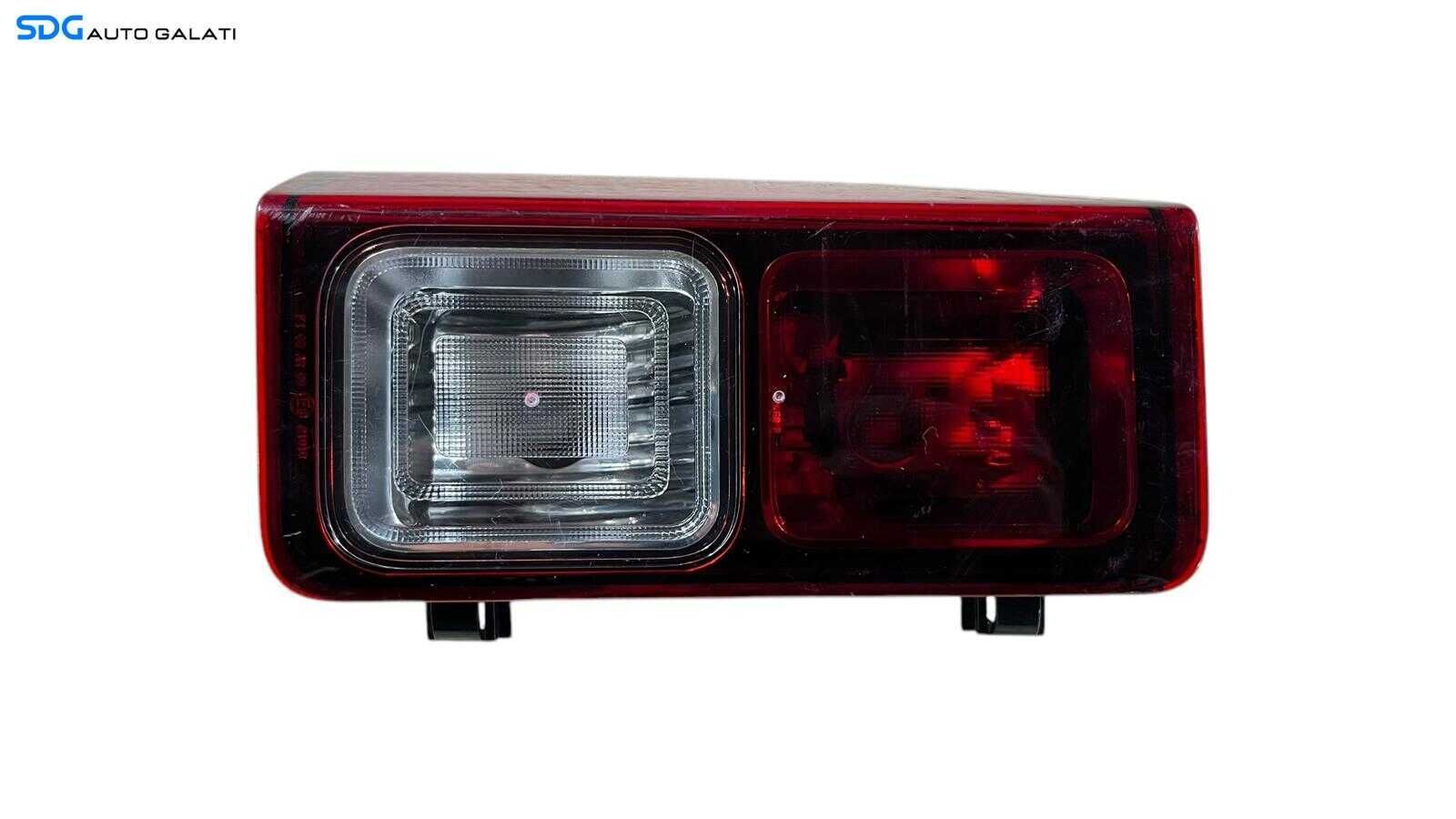 Stop Lampa Tripla Ceata Marsarier Mers Inapoi Stanga de pe Spoiler Bara Spate Opel Vivaro 2014 - 2019 Cod 93867971 265542955R [L5352]