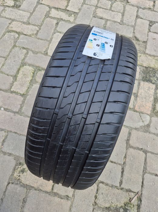 O bucată 245/40 R19 vară - una Firestone Lassa Bridgestone