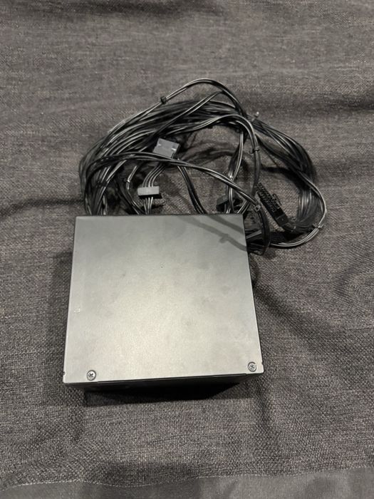 Продам блок питания от леново
