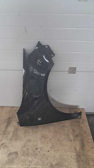 aripa dreapta fata Skoda Roomster an 2012