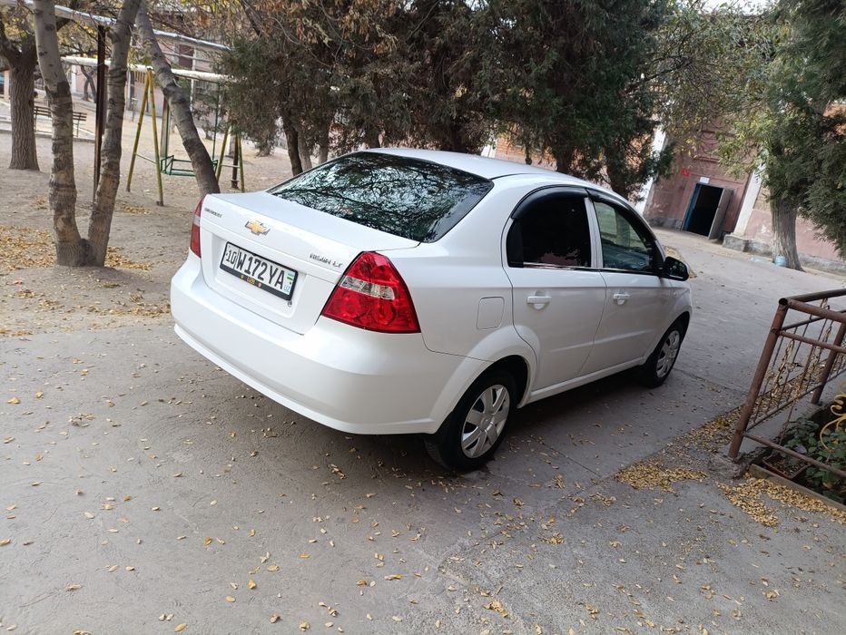 Нексия 3 супер срочна сотилади пули булиши шу