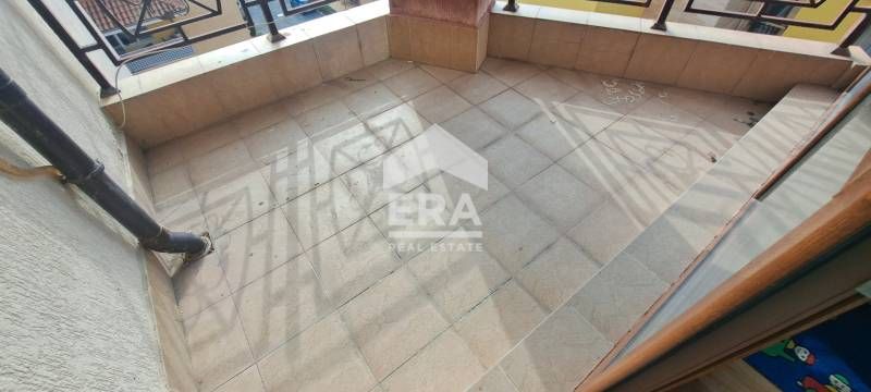 Тристаен апартамент в Слънчев Бряг