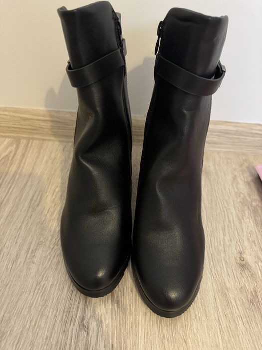 Черни дамски боти - 39 номер