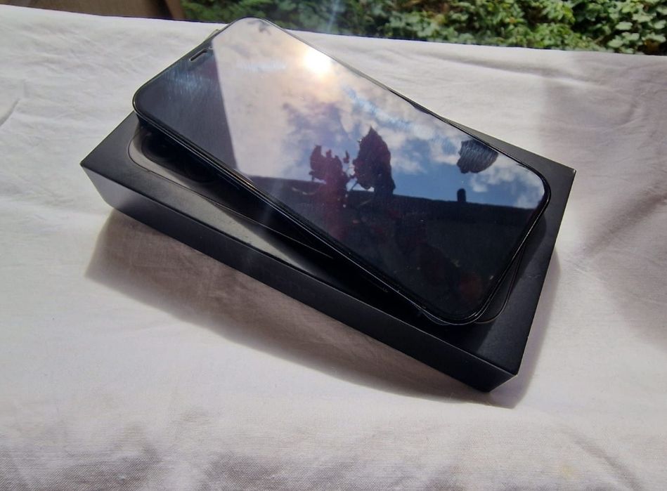 Vand IPHONE 13 PRO MAX 512GB negru impecabil la cutie ,