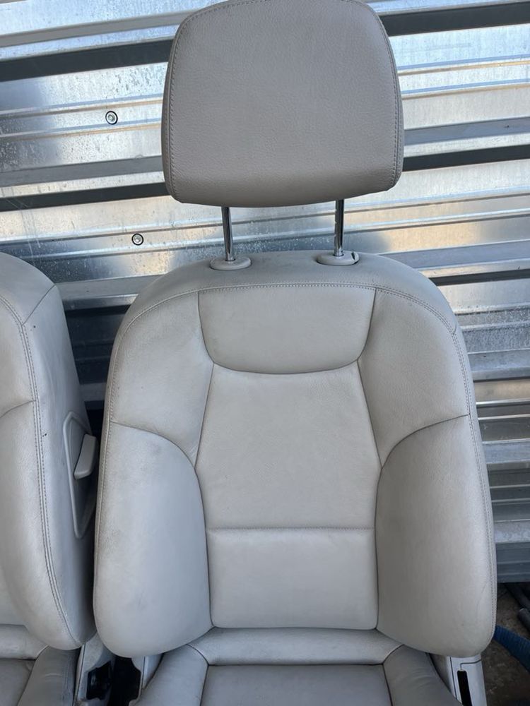 Кожен салон Mercedes-Benz C-Class w204 седан ел подгрев бежов ном 403