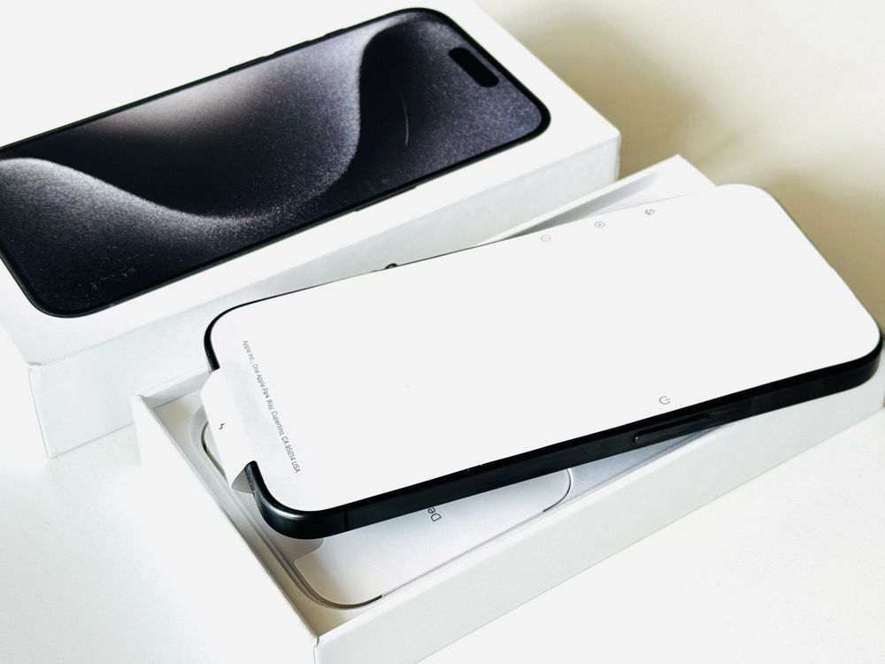 Iphone 15 Pro 128GB Black Titanium 97% Батерия! Гаранция 6 месеца