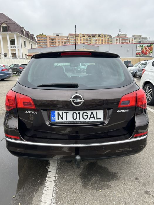 Se vinde opel astra j !