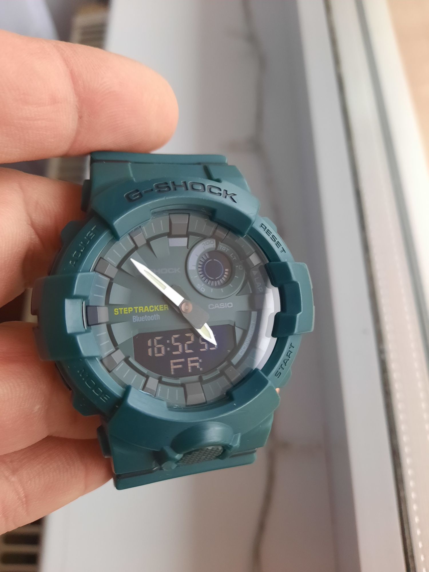 Casio G Shock gba 800 3aer