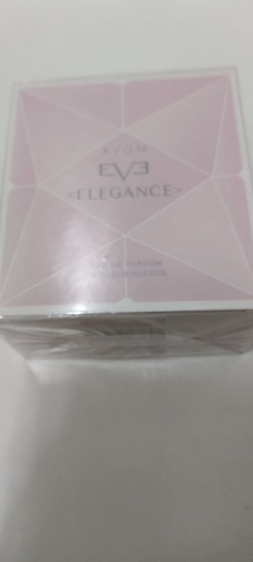 Eve Elegance, apa de parfum pt ea, 50 ml, Avon