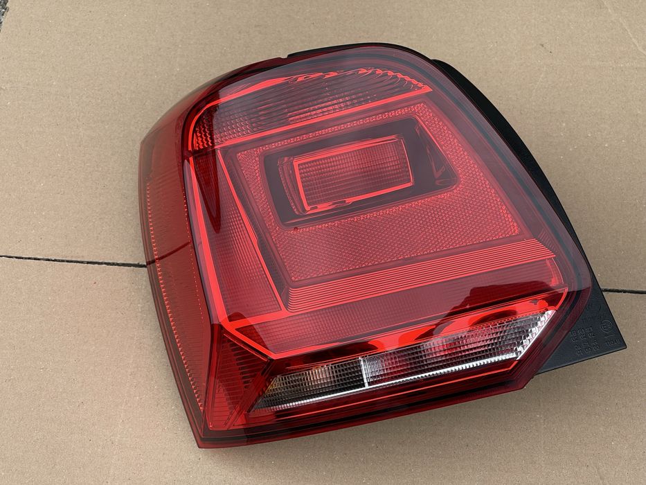 Оригинален ляв стоп VW Polo V 2014/17