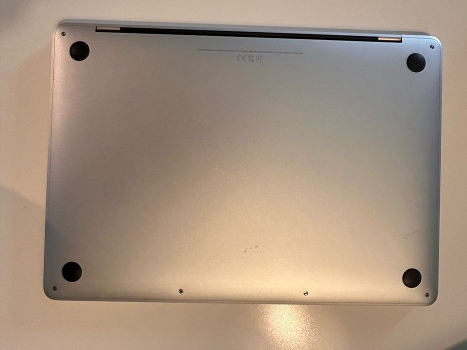 MacBook 13 pro 2017 650 GB