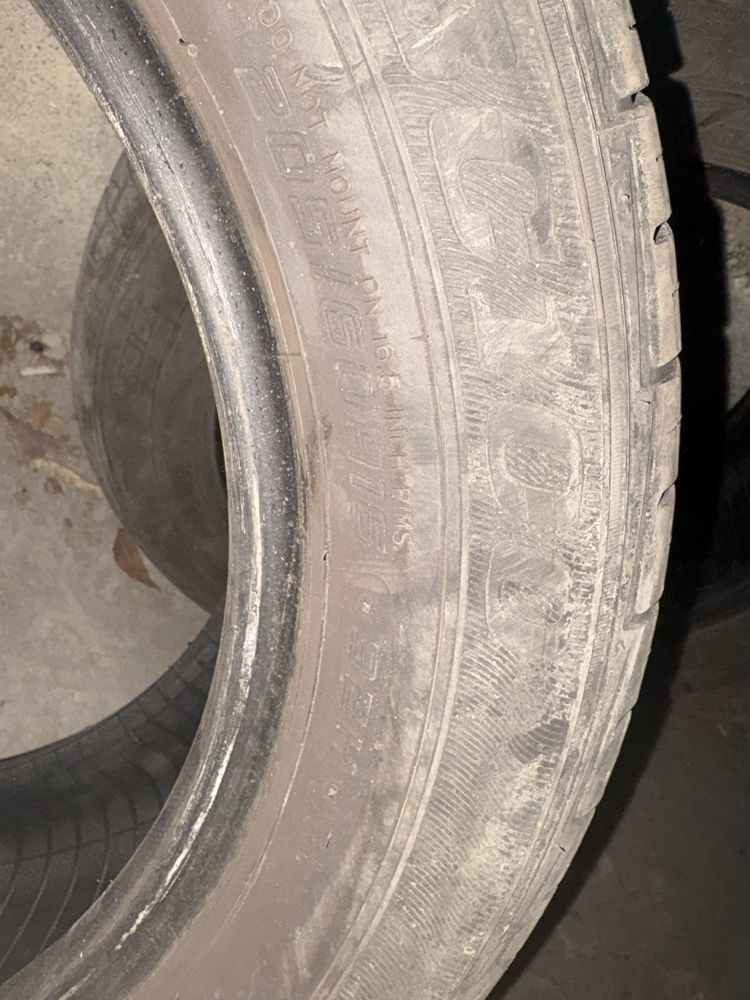 Продавам летни гуми 205/60R16 Sumitomo 2бр