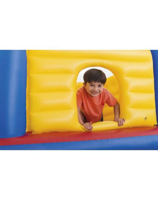 Надуваем замък за игра батут