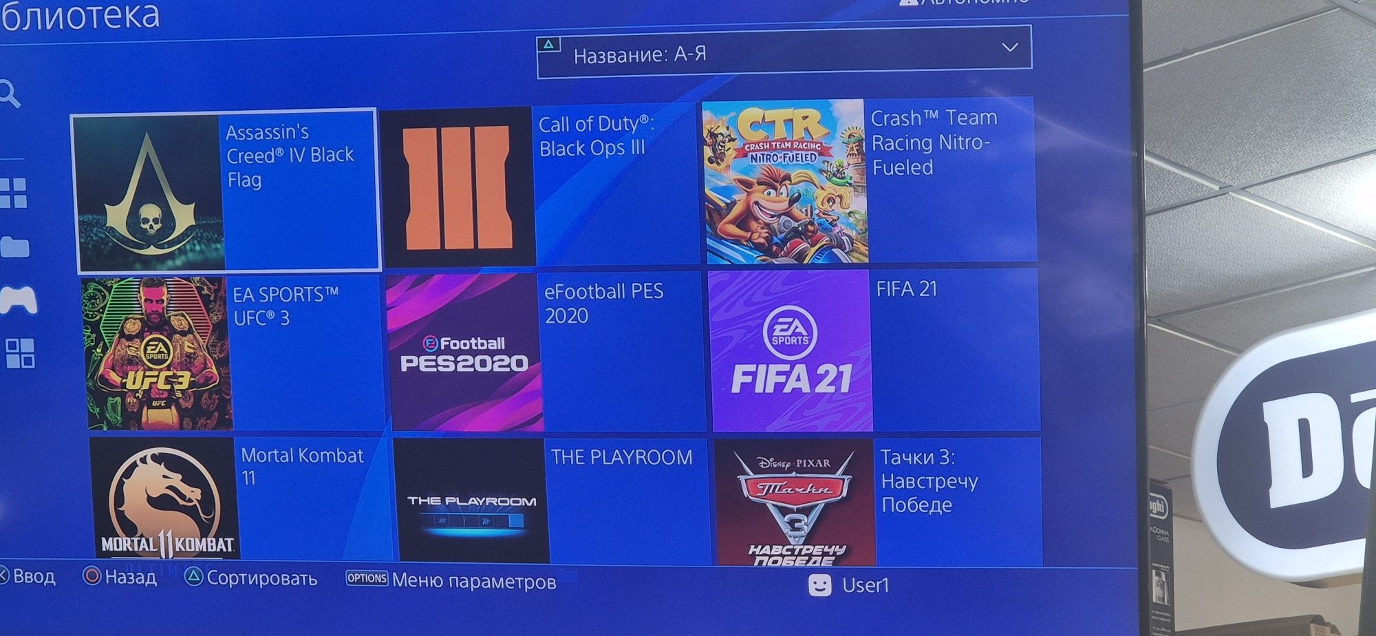 Playstation 4  500 гб + 8 игр топовые игры