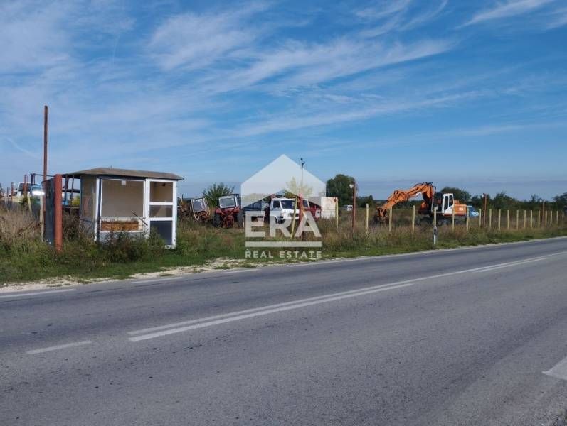 ЕКСКЛУЗИВНО! ЕРА Дръстър предлага за продажба поземлен имот в село Айд