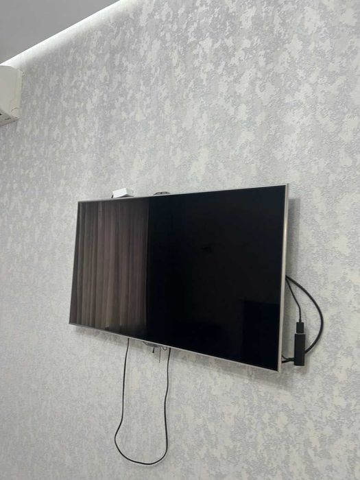 телевизор Samsung 104 дюйма