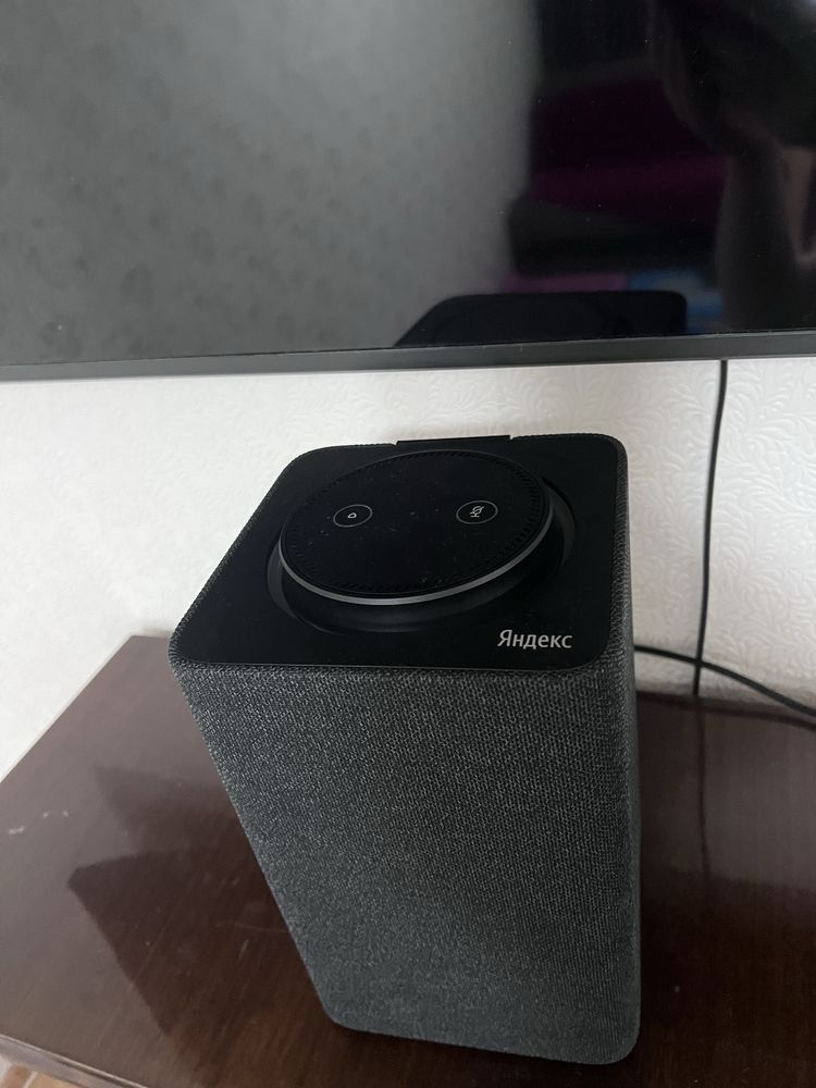 Колонка Яндекс макс YNDX-0001