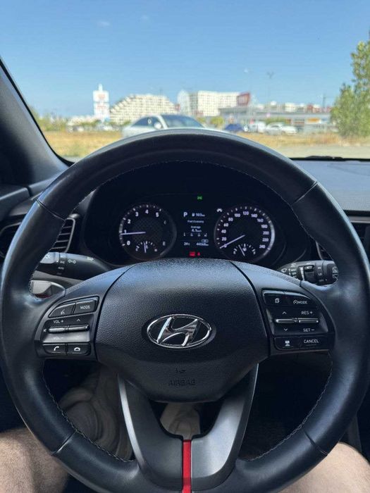 Hyundai Veloster 2019