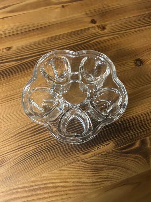 Продаю пепельницы стеклянную