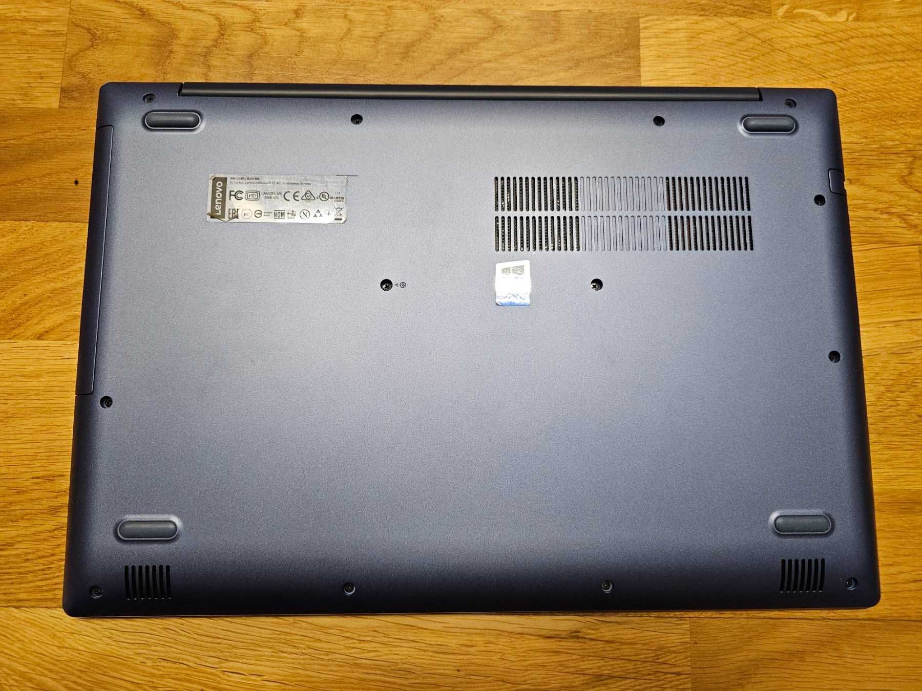 лаптоп Lenovo Ideapad 330, 15.6", Windows 10 Home, отлично състояние