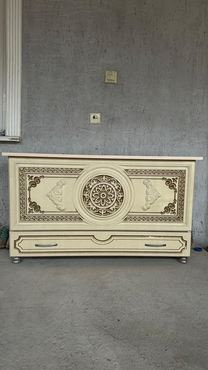Сандық сатылады..