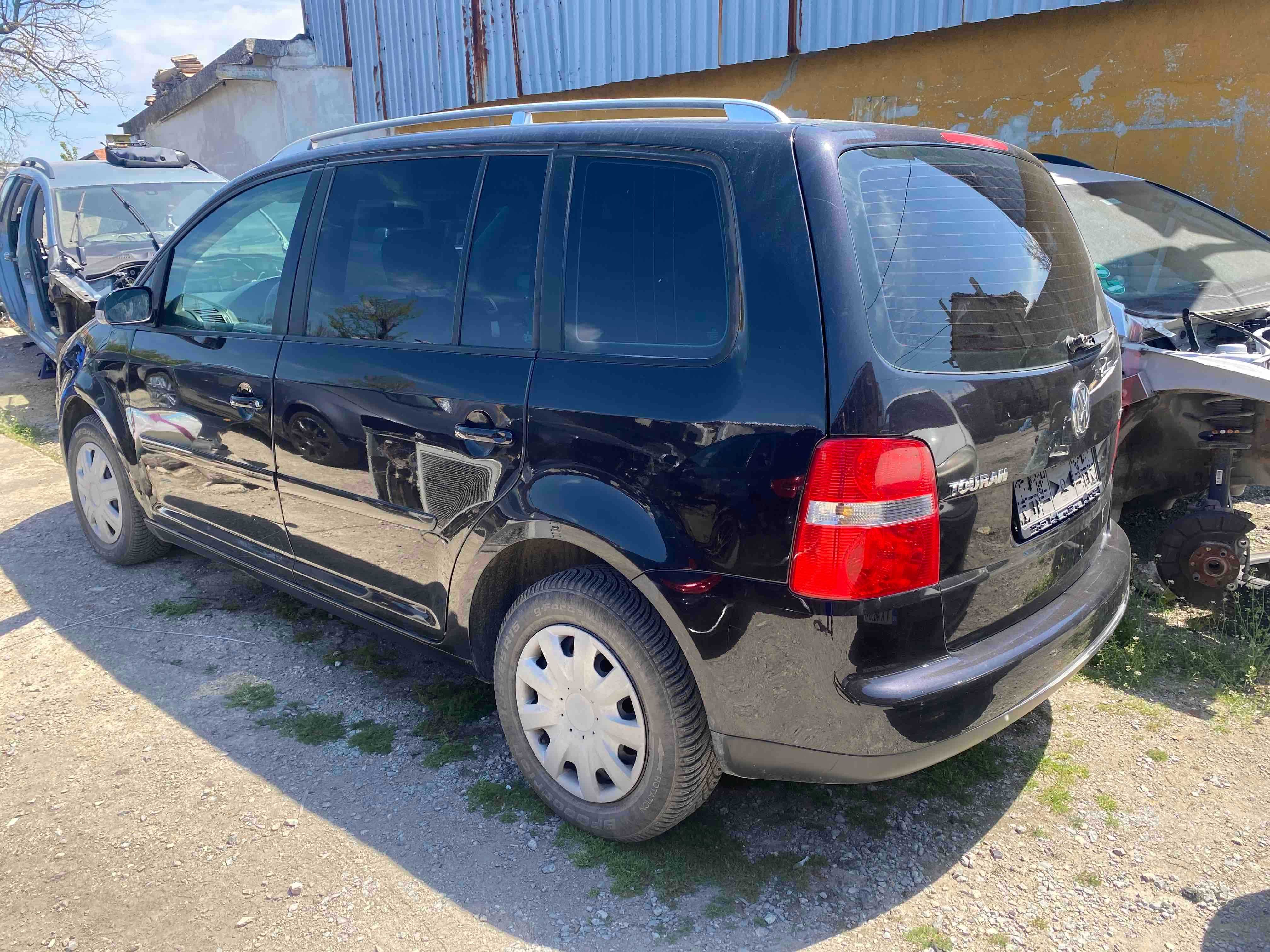 туаран VW Touaran 2004г 1.6б на части