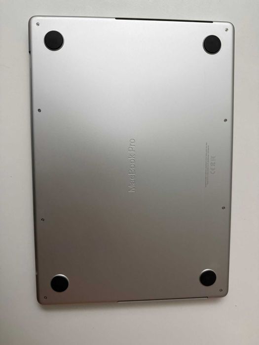 Macbook Pro 14 inch 2021 M1 (16 GB ; 1 TB)