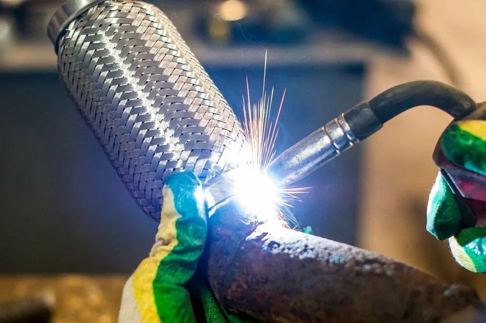 Ремонт выхлопной системы ,удаление катализатора