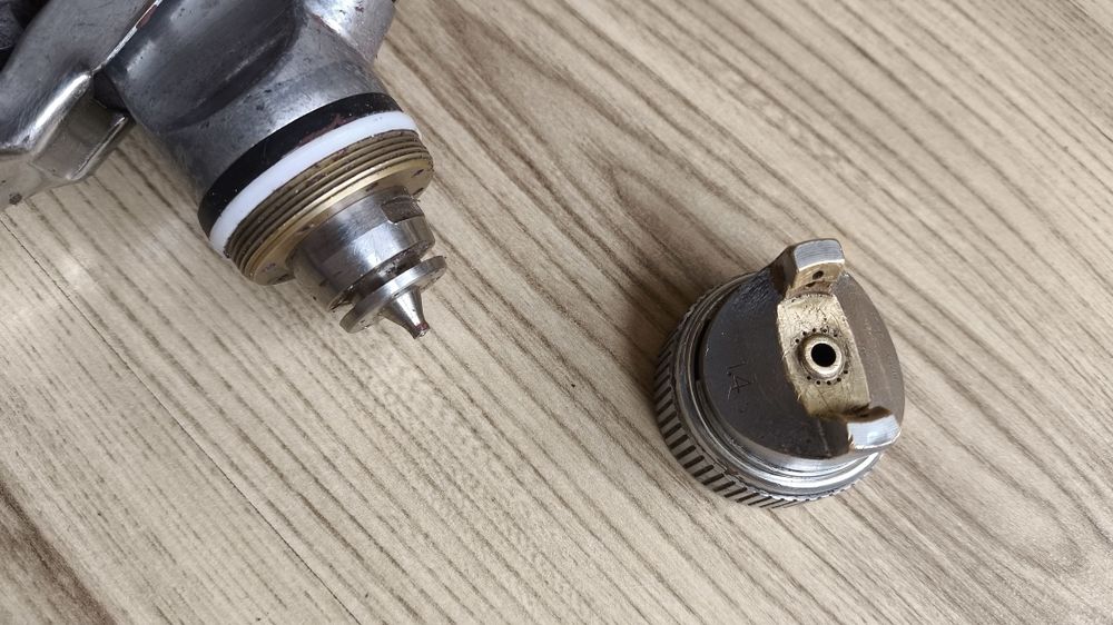 Бояджииски пистолет с дюза 1,4