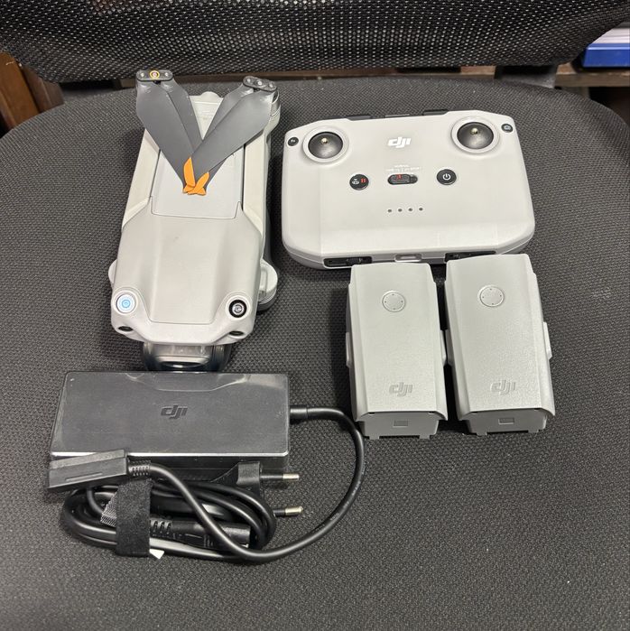 MDM vinde: Drona DJI Air 2S Fly More Combo.