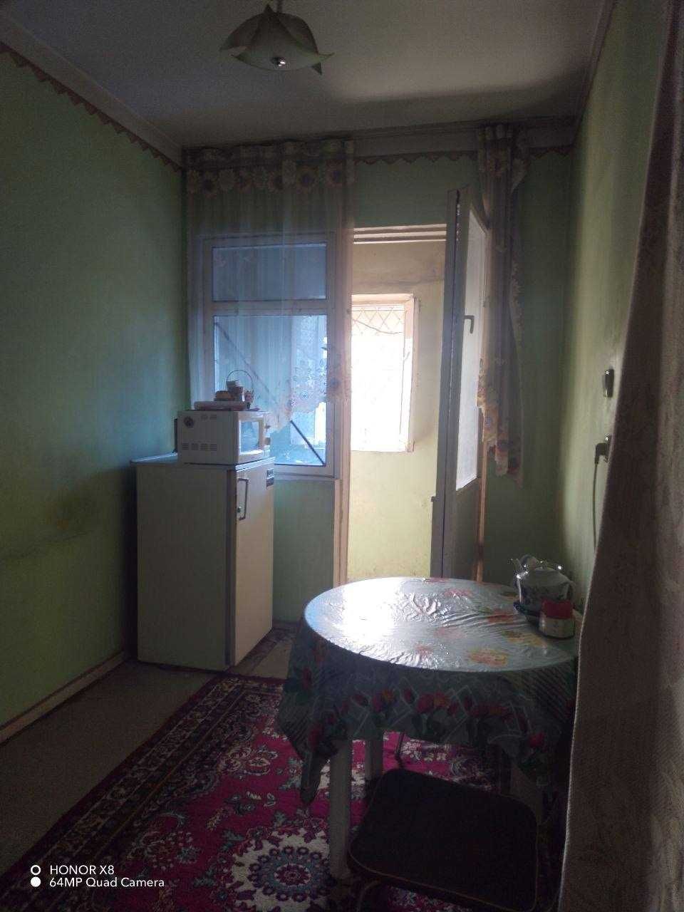 Себзор. НБУ . 9 qavatli uyning 9-qavatida 3 xonali honadon sotaman.