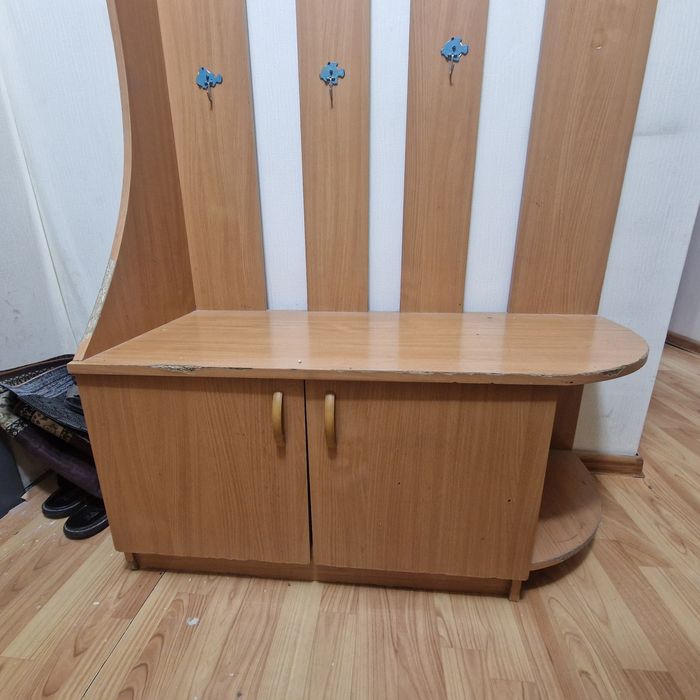 Продам срочно прихожку