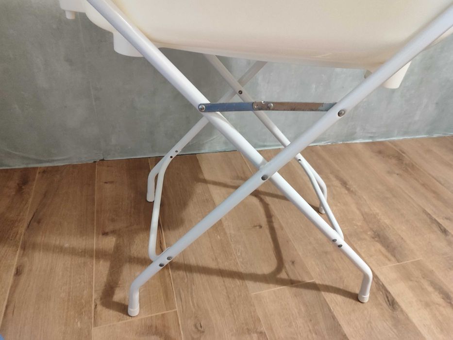 Бебешко корито/ваничка със стойка