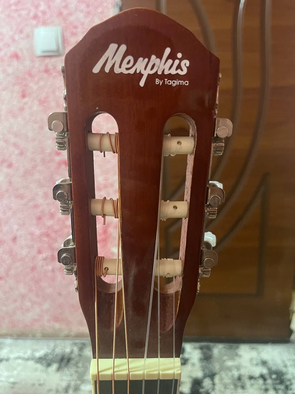 Gitara  Memphis 39