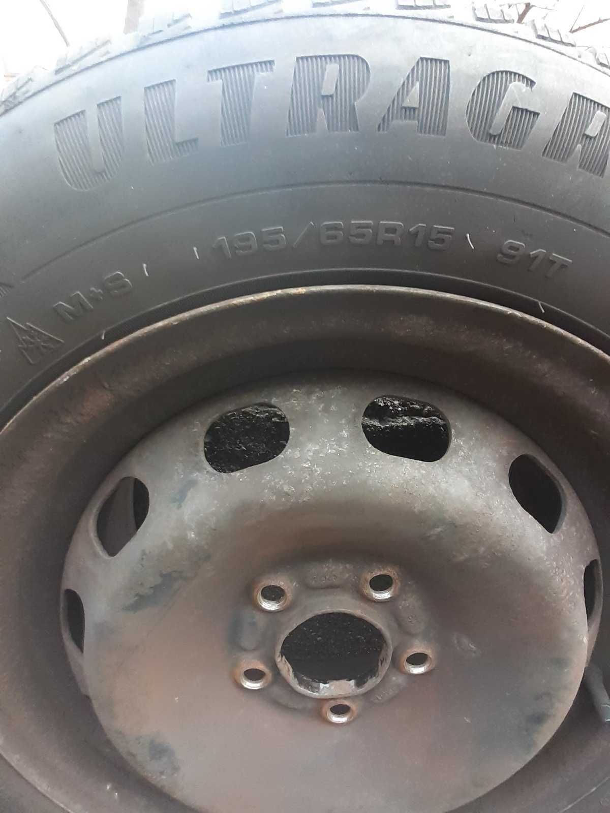 Гуми 195/60 R15  T M+S Kristall. И гуми195/65 R15 91T M+S ULTRAGRIP 9
