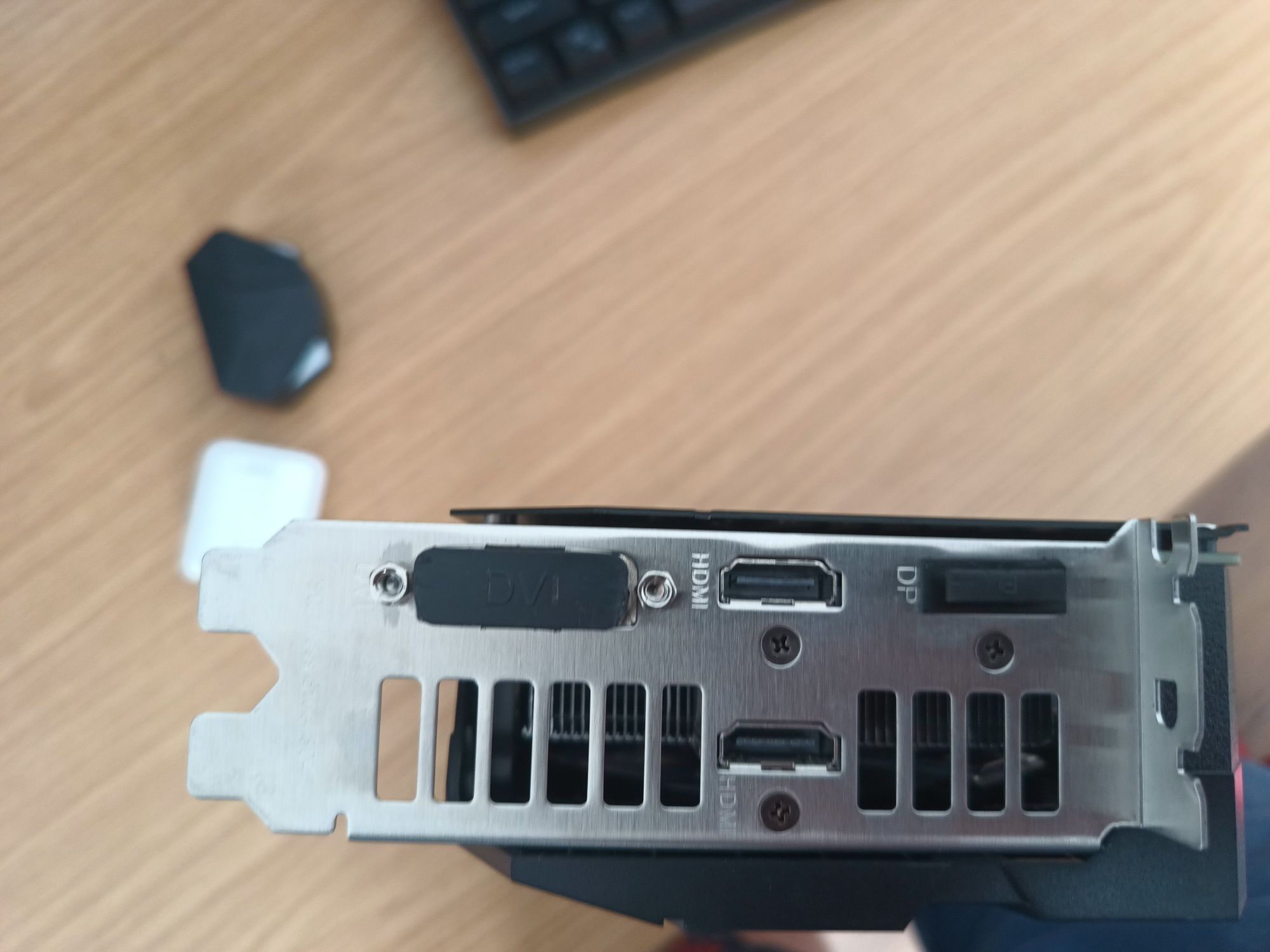 Vând RTX 2060 6gb Evo