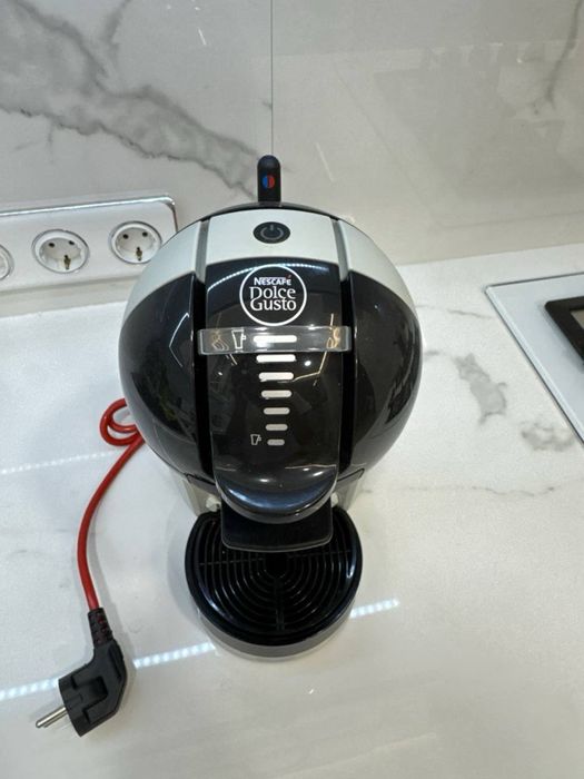 Продам Кофемашину капсульную Krups Dolce Gusto Mini Me