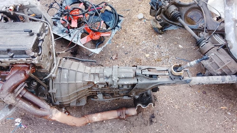 Форд Скорпион Донс Мотор Коробка передач ходовой части кузовные запчас