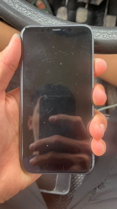 Айфон 11 акб 72%