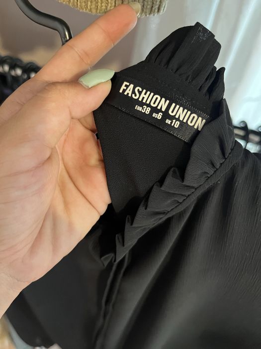 Черна риза с дълъг ръкав